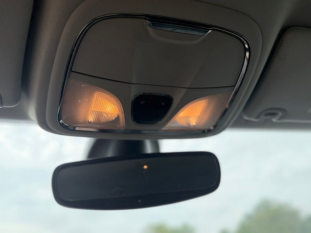 Used 2019 Gray Jeep Limited image 31