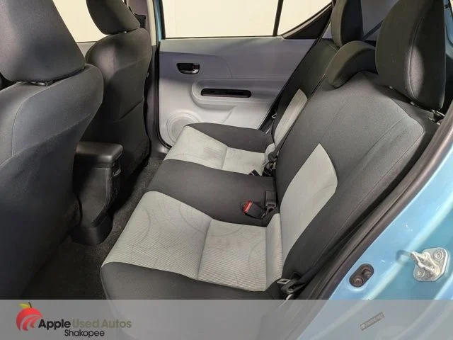 Used 2014  Toyota Two image 28