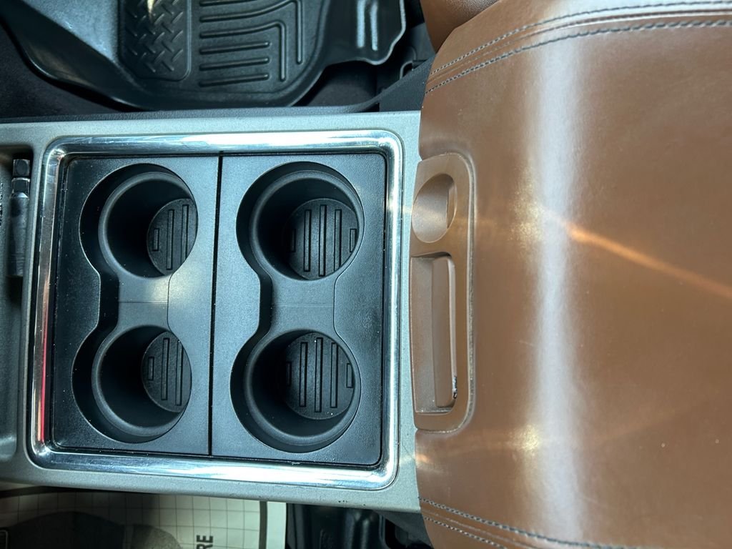 Used 2016 White Ford Platinum image 23