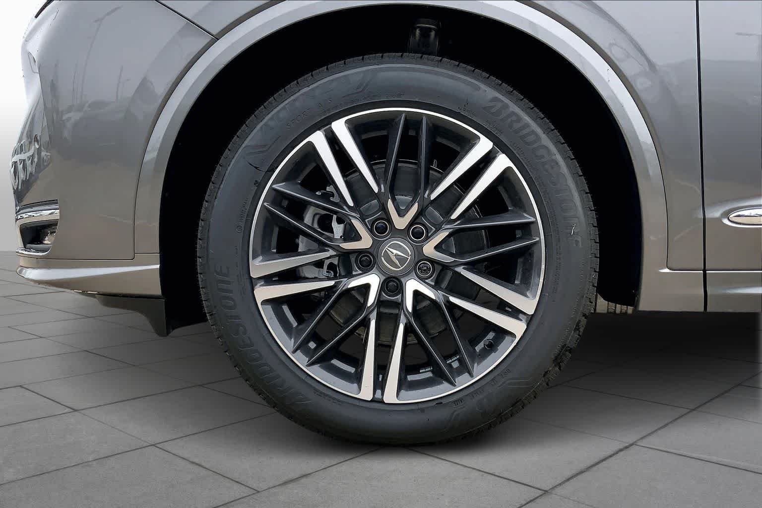 New 2026 Liquid Carbon Metallic Acura w/Advance Package image 12