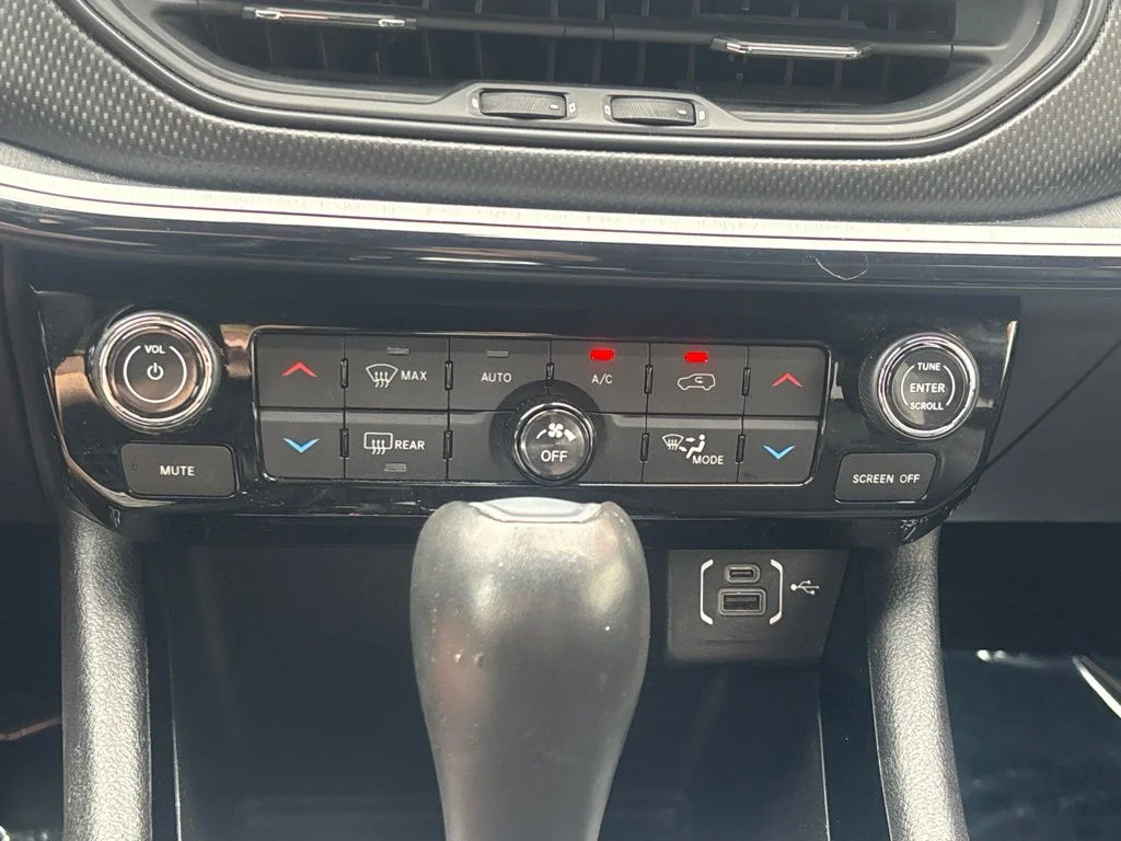 Used 2024 White Jeep Trailhawk image 13