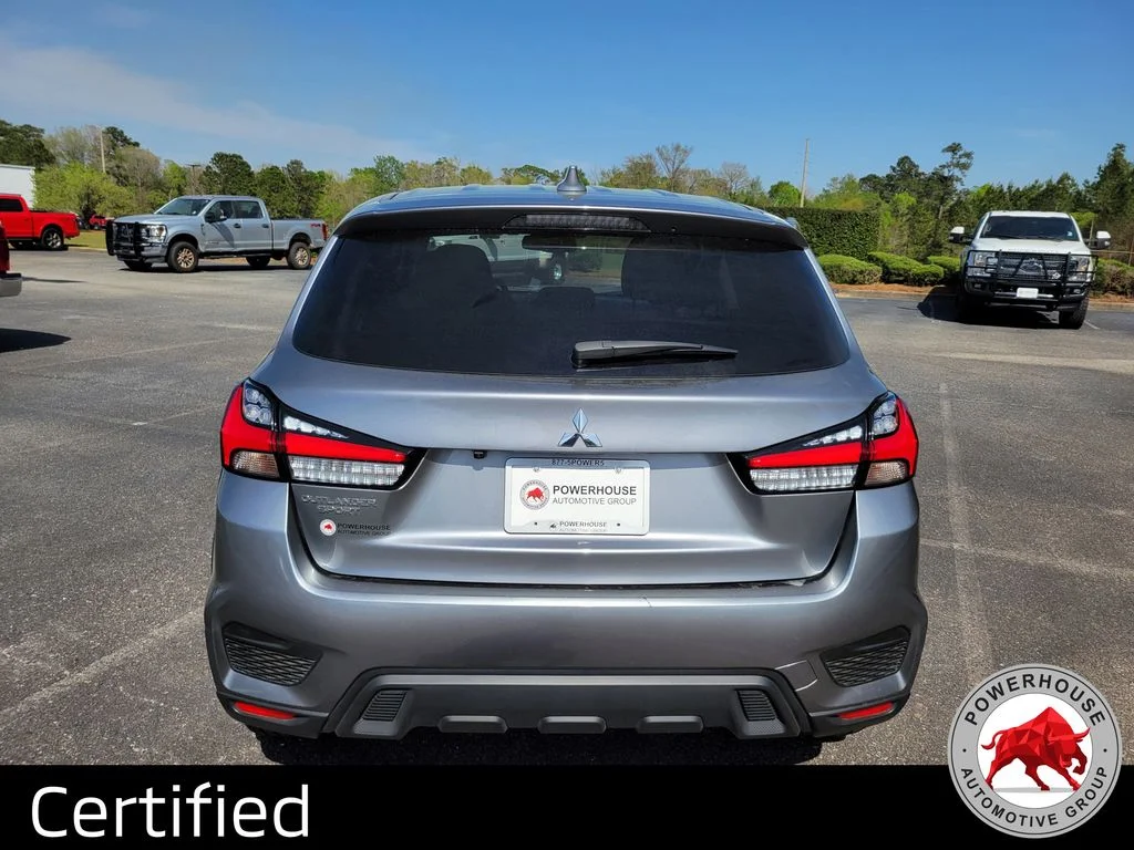 Used 2025 Silver Mitsubishi  image 5