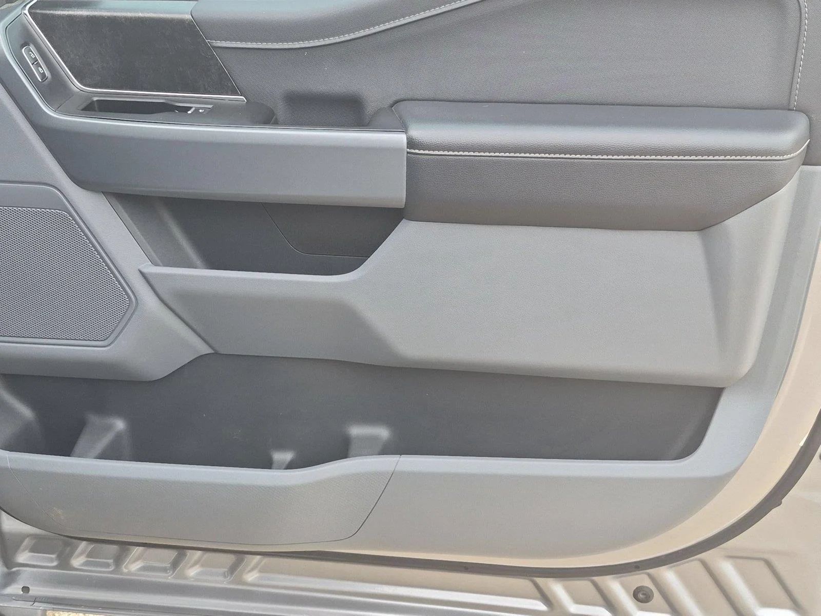 Used 2021 Iconic Silver Metallic Ford XLT image 33