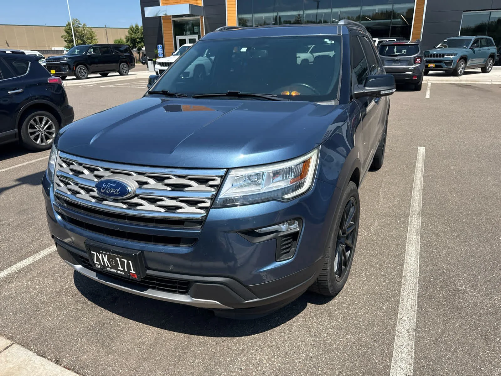 Used 2018 Ford Explorer XLT with VIN 1FM5K8DH4JGA68305 for sale in Brooklyn Park, MN