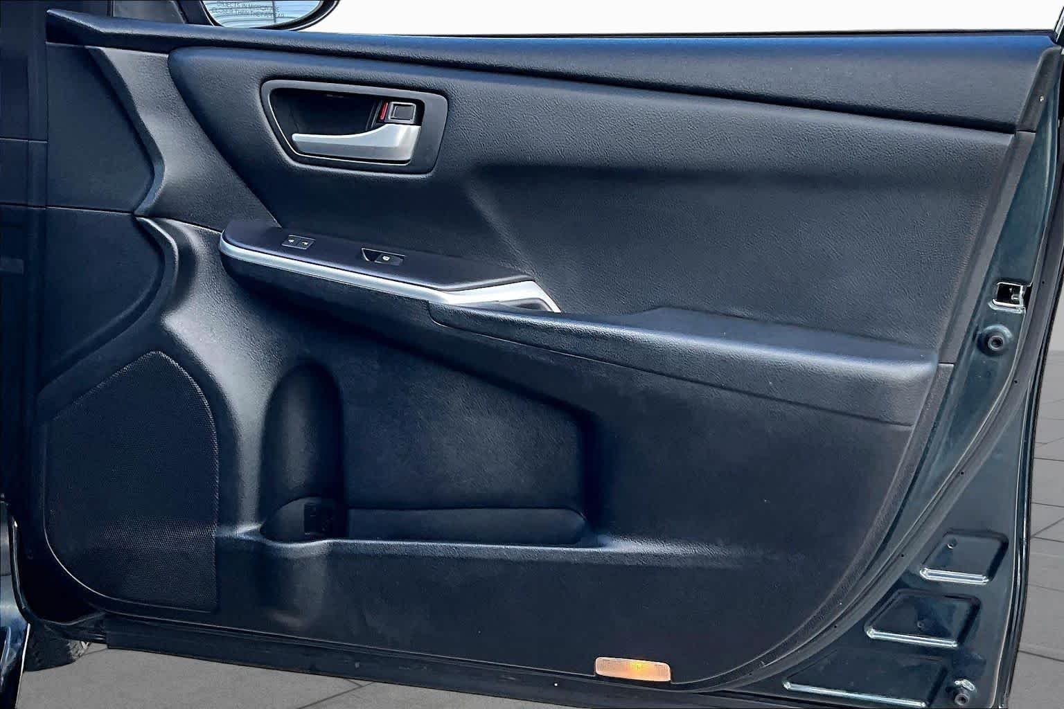 Used 2015 Cosmic Gray Mica Toyota LE image 23
