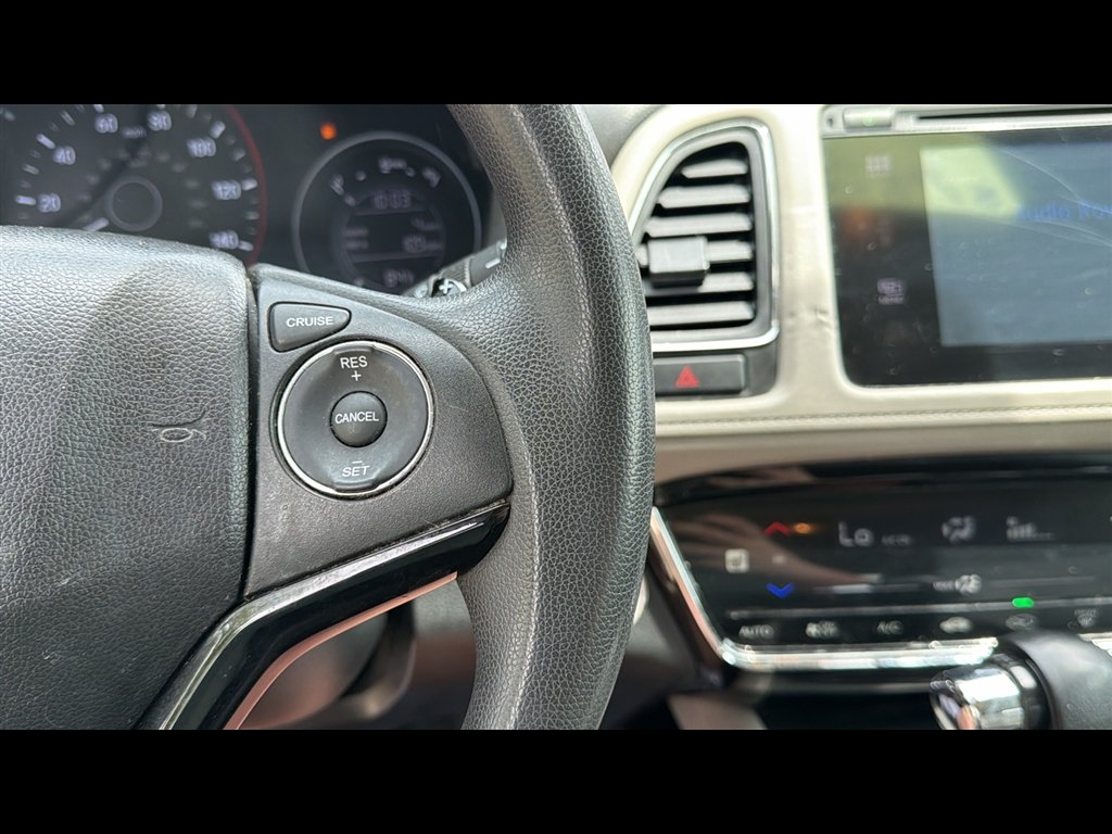 Used 2018  Honda EX image 15