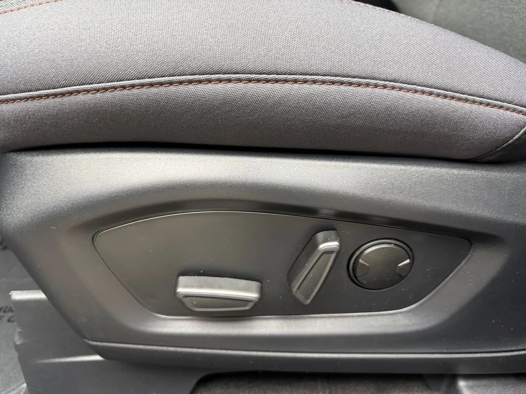 New 2026 Space White Metallic Ford Active image 11