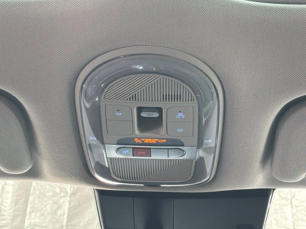 New 2027 Abyss Black Hyundai Limited image 22