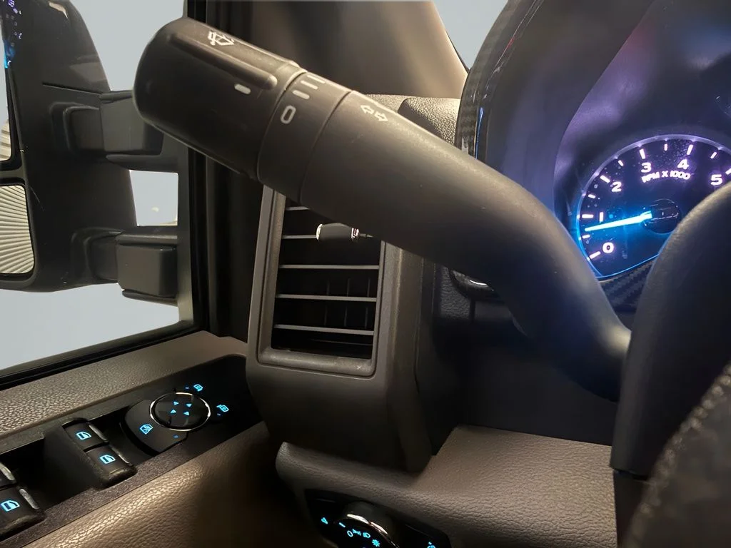 Used 2020 White Ford XL image 20