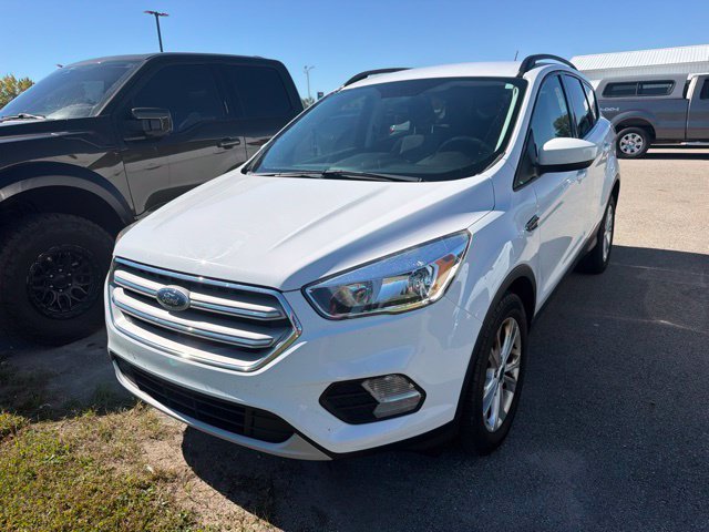 Used 2018 White Ford SE image 3