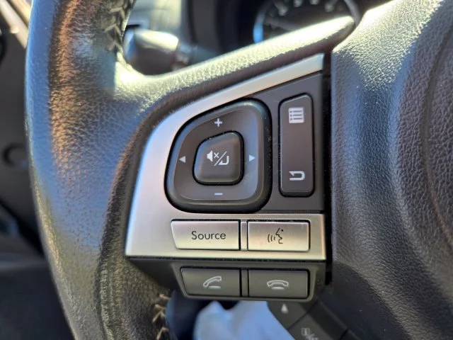 Used 2018 Green Subaru 2.5i Limited image 36
