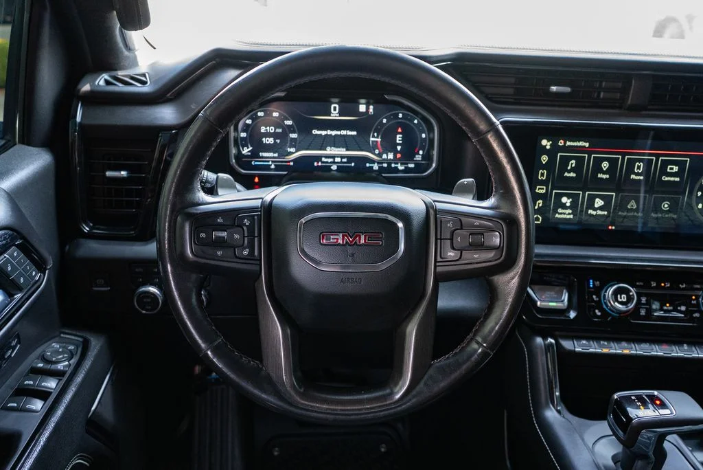 Used 2022 White GMC AT4X image 13