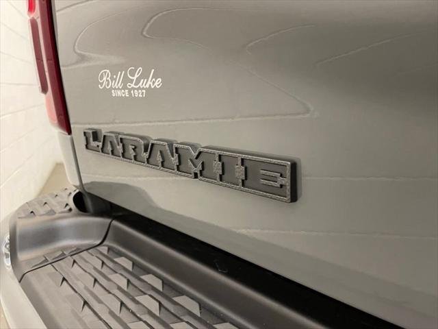 New 2026 Ceramic Gray Clear-Coat Exterior Paint RAM LARAMIE image 6