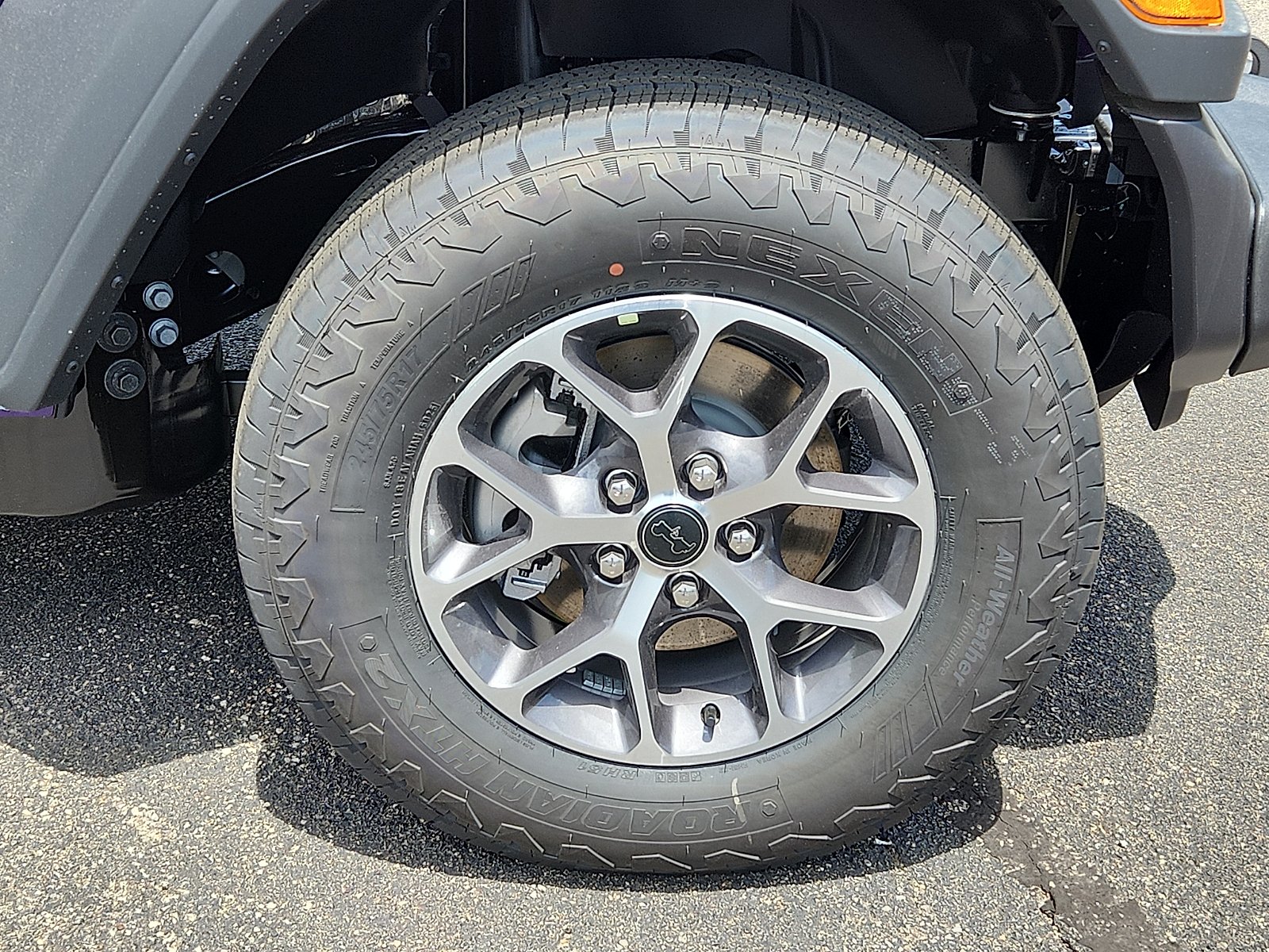 New 2026 Reign Exterior Paint Jeep Sport S image 8