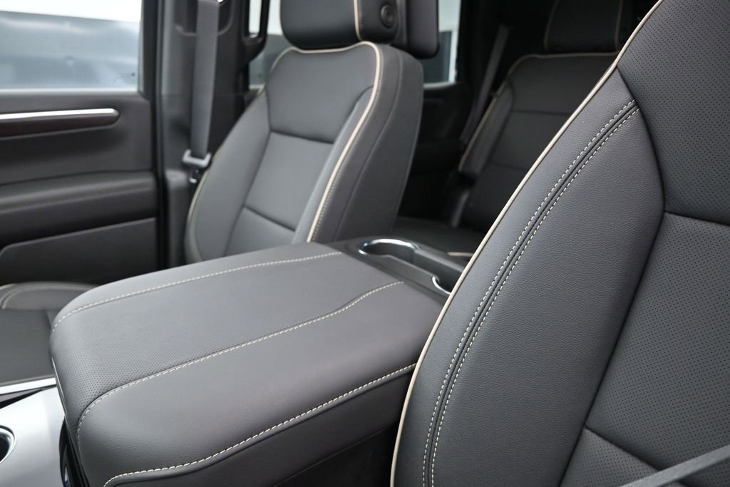 2026 Chevrolet Tahoe Premier - Photo 14