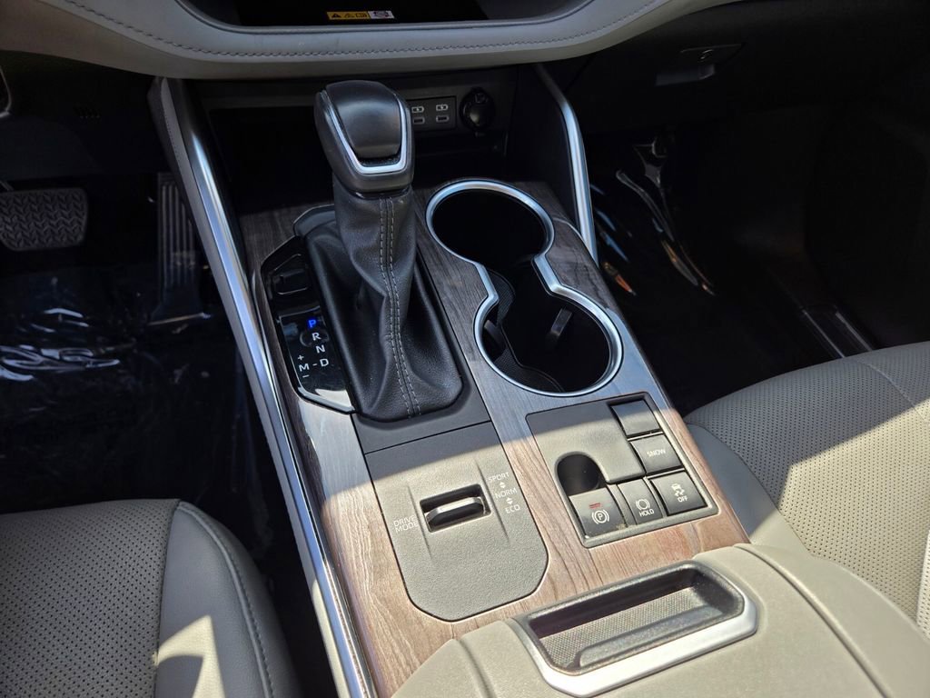 2024 Toyota Highlander Platinum - Photo 22
