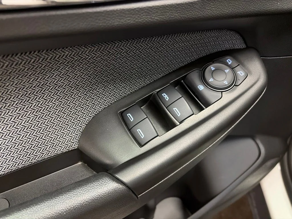 Used 2023 White Chevrolet LT image 23