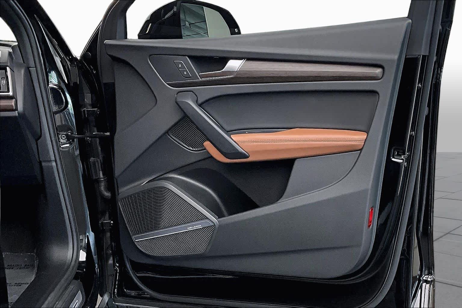 Used 2025 Mythos Black Metallic Audi S line Premium Plus image 23