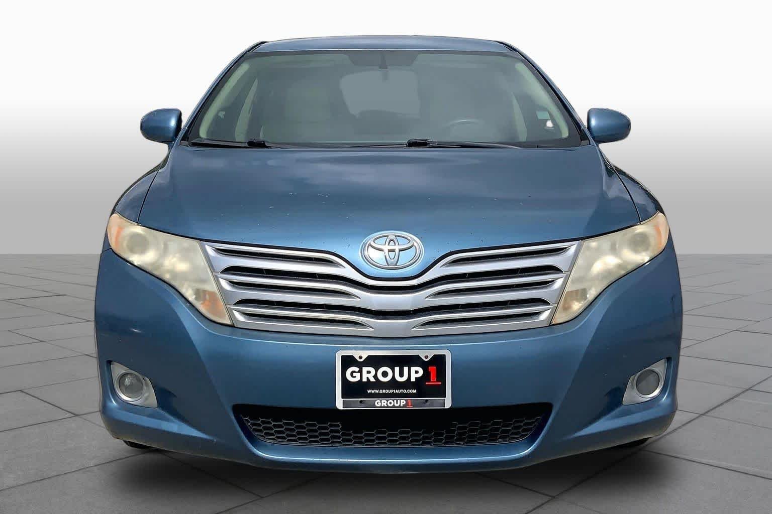 Used 2009 Tropical Sea Metallic Toyota  image 3