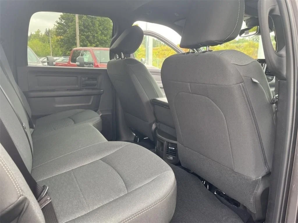 2025 RAM 2500 Tradesman - Photo 27