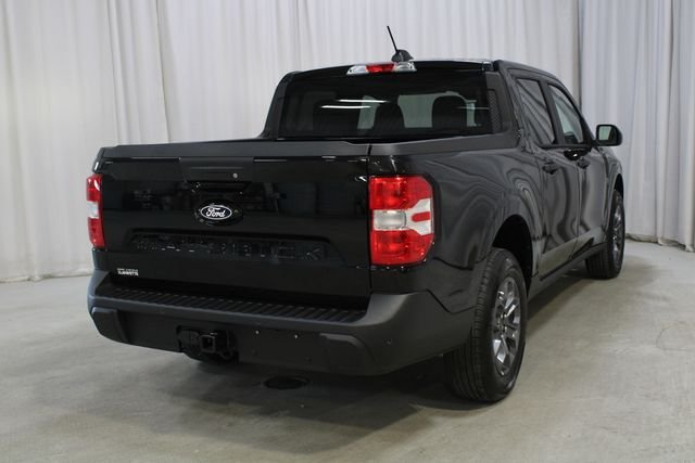 New 2026 Shadow Black Ford XLT image 25