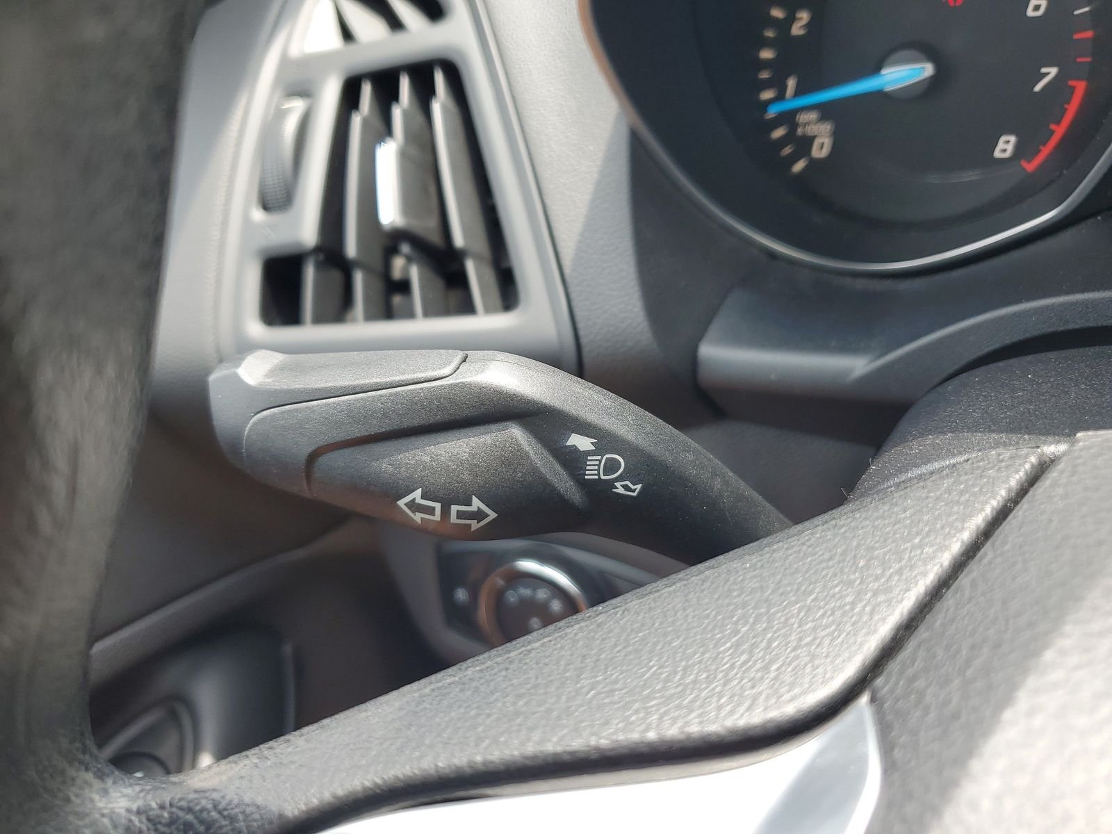 Used 2014 Black Ford SE image 25