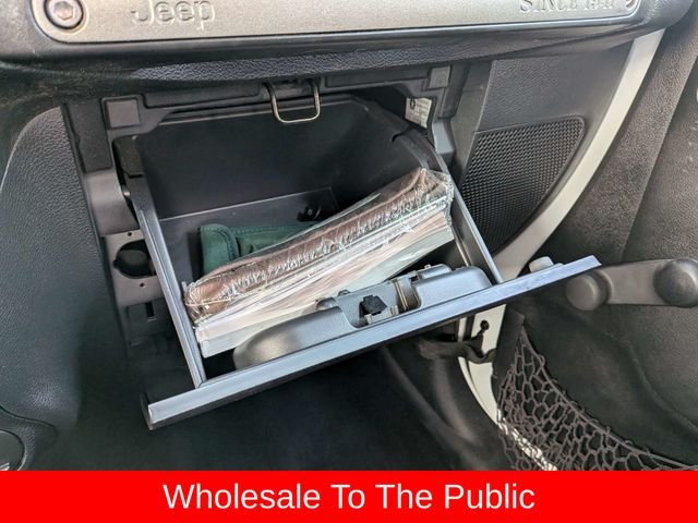 Used 2017 White Jeep Sport image 23