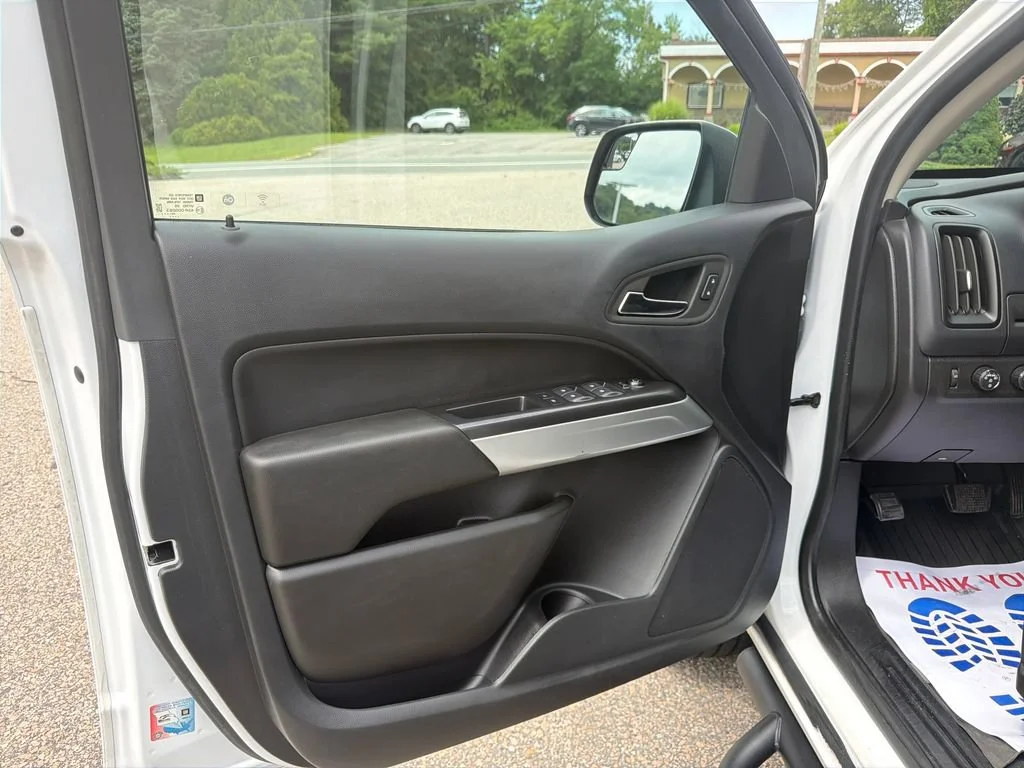 2022 Chevrolet Colorado LT - Photo 41