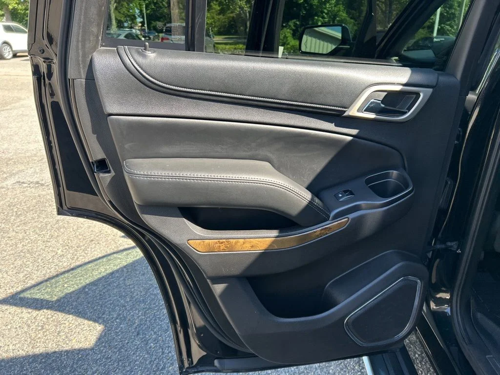 Used 2016 Black GMC Denali image 21