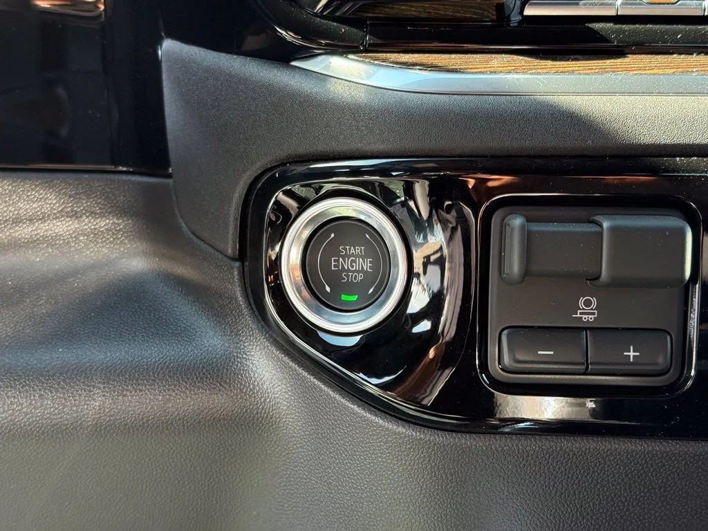 New 2026 Summit White GMC Elevation image 29