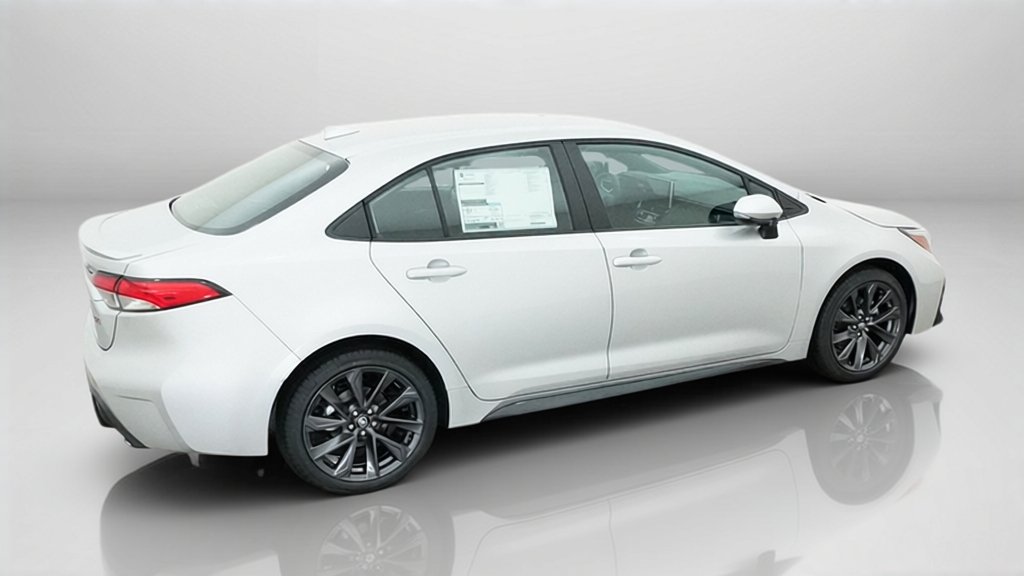 New 2027 Classic Silver Metallic Toyota SE image 38