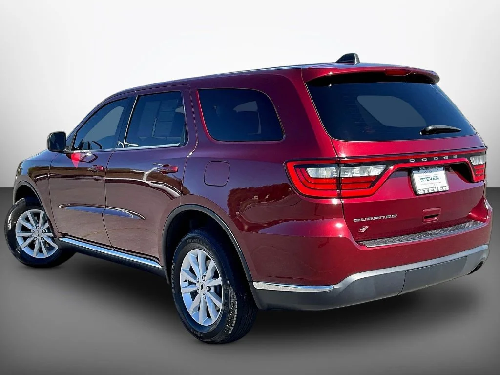 Used 2019 Redline 2 Coat Pearl Dodge SXT image 4