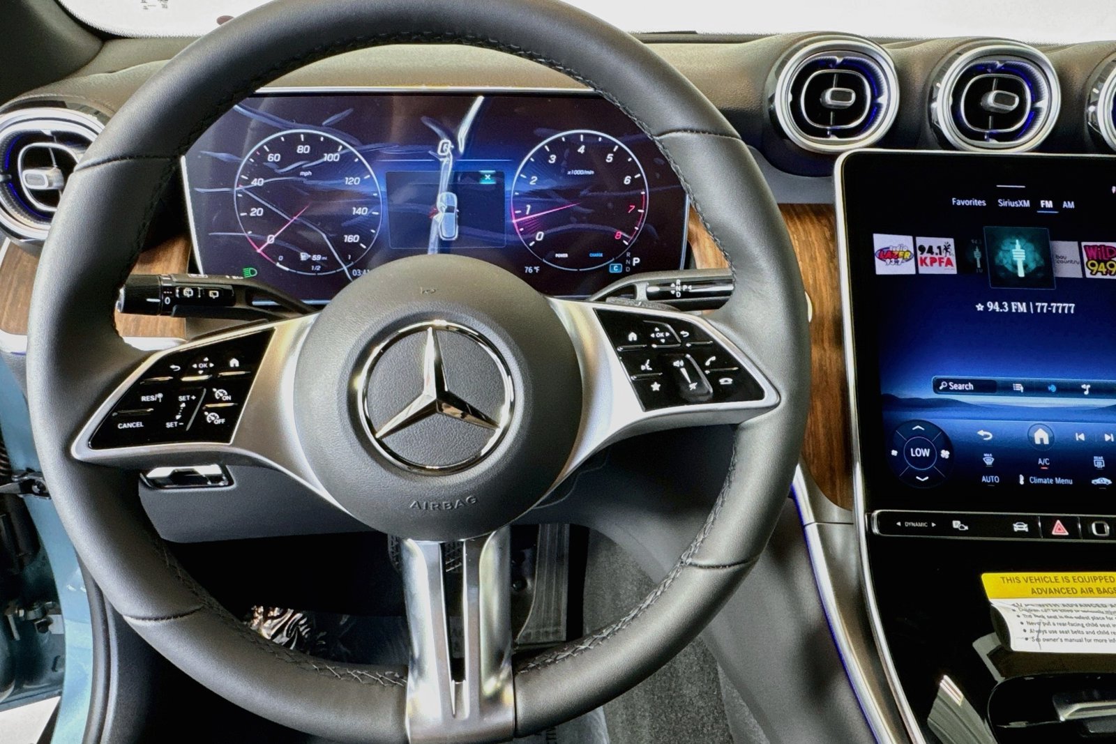 New 2026 Verde Silver Metallic Mercedes-Benz GLC 300 image 11