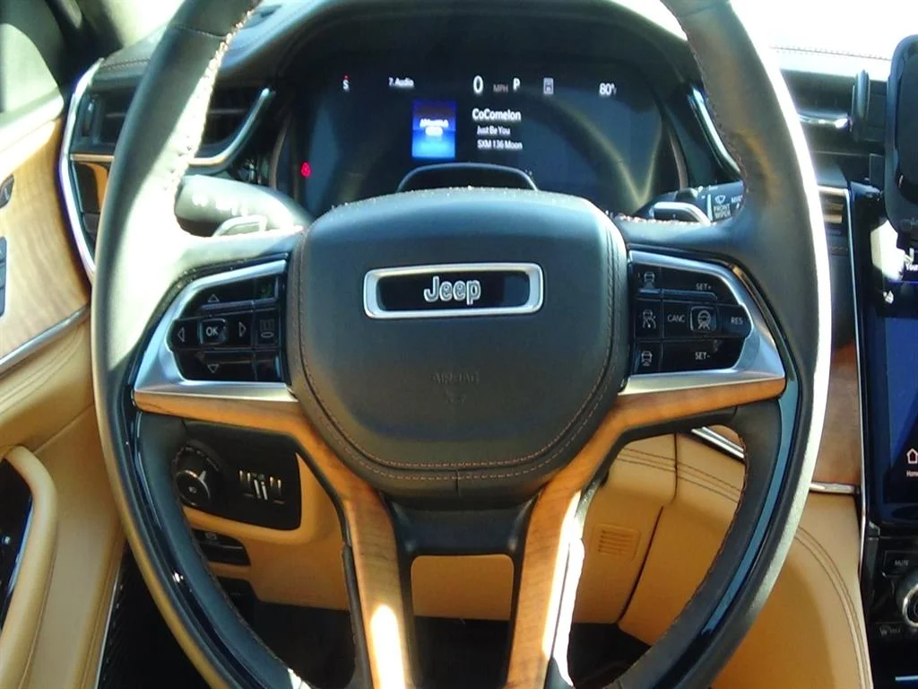 Used 2024 Bright White Clear Coat (pw7) Jeep Summit Reserve image 22