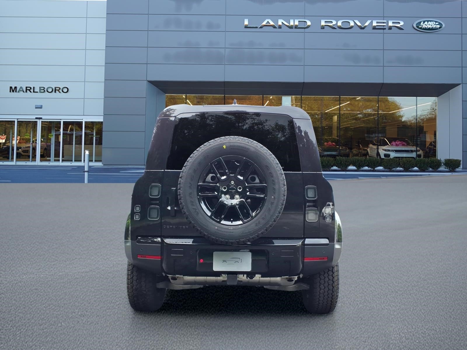 New 2026 Santorini Black Land Rover 110 S image 7