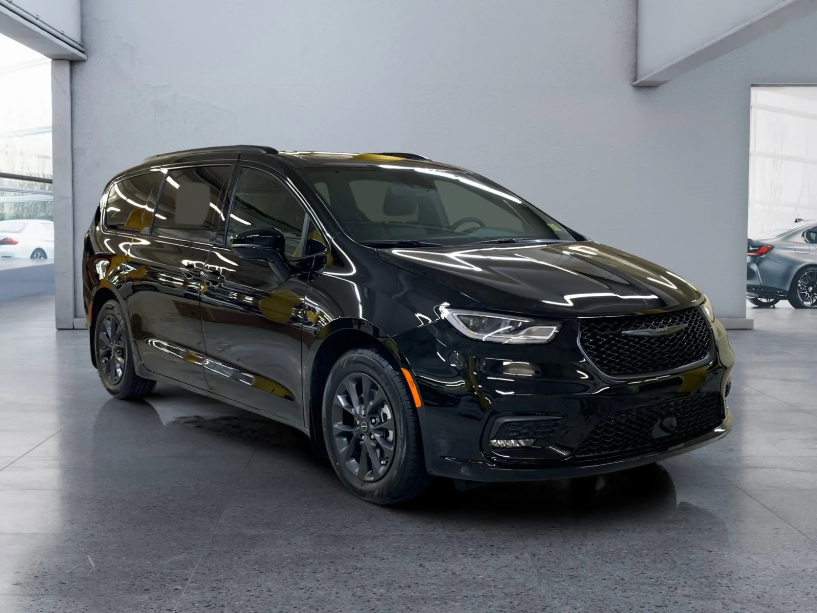 New 2026 Diamond Blk Crystal Pearl Chrysler Select image 7