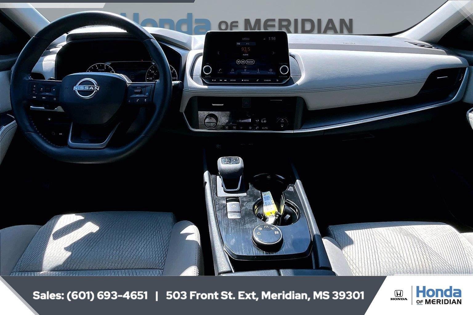 Used 2025 Super Black Nissan SV image 10