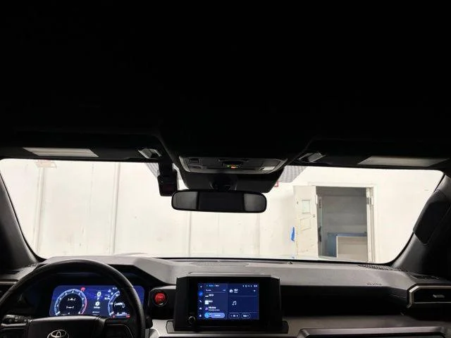 Used 2025 CUTTING EDGE Toyota  image 10