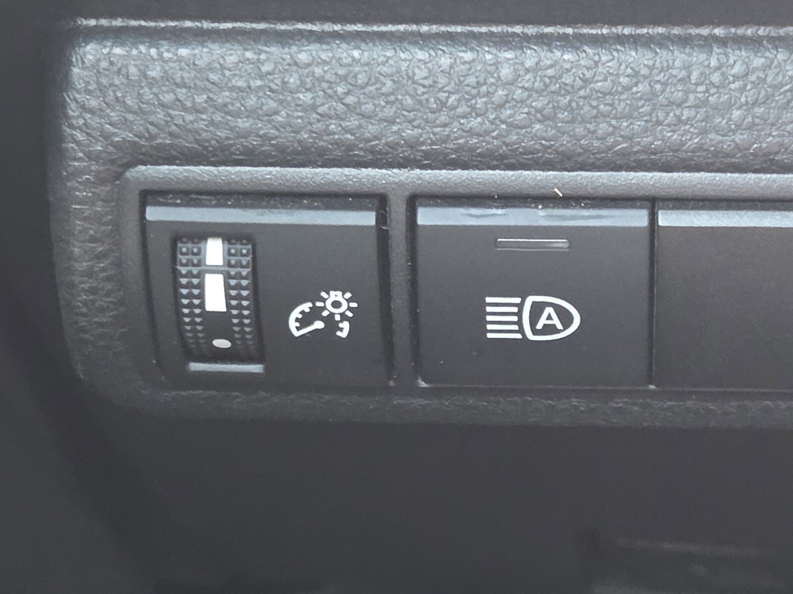 Used 2024 Blueprint Toyota LE image 15