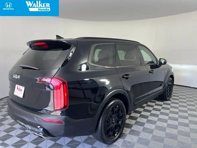 Used 2022 Black Kia EX image 8