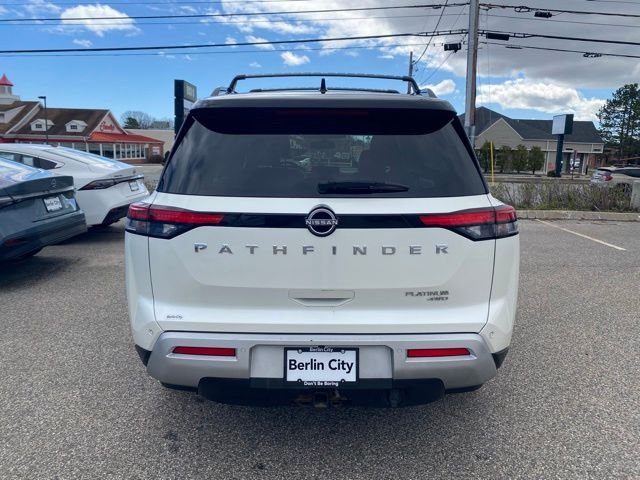 Used 2022 White Nissan Platinum image 29