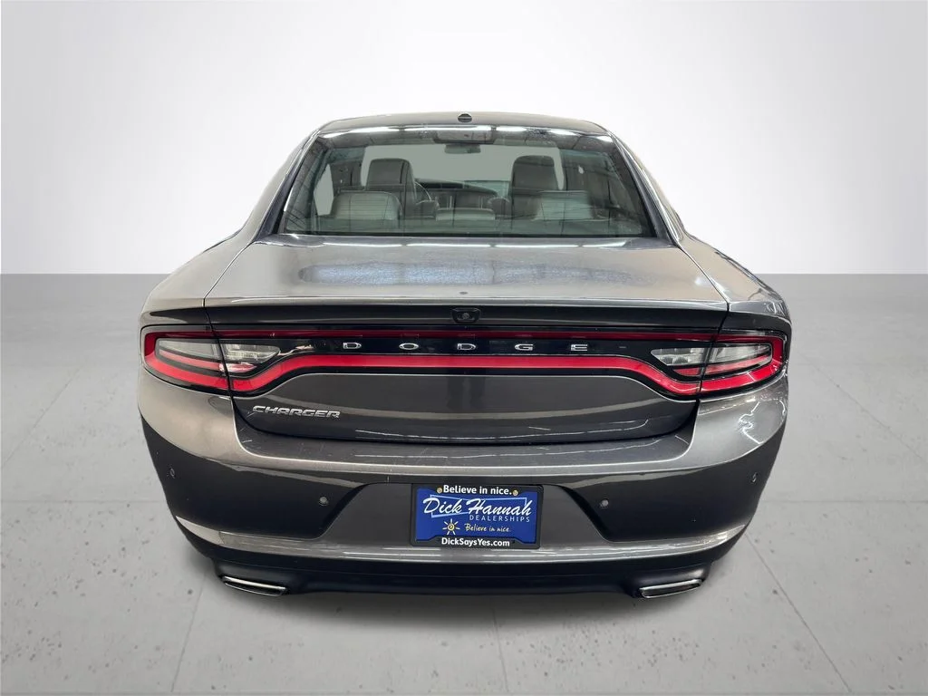 Used 2021 Gray Dodge SXT image 5