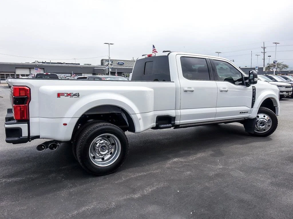 Used 2026 Star White Metallic Tri-Coat Ford Platinum image 10