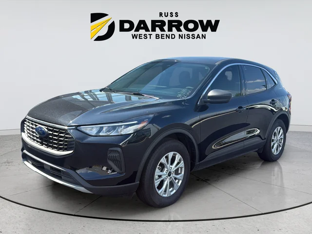 Used 2023 Black Ford Active image 1