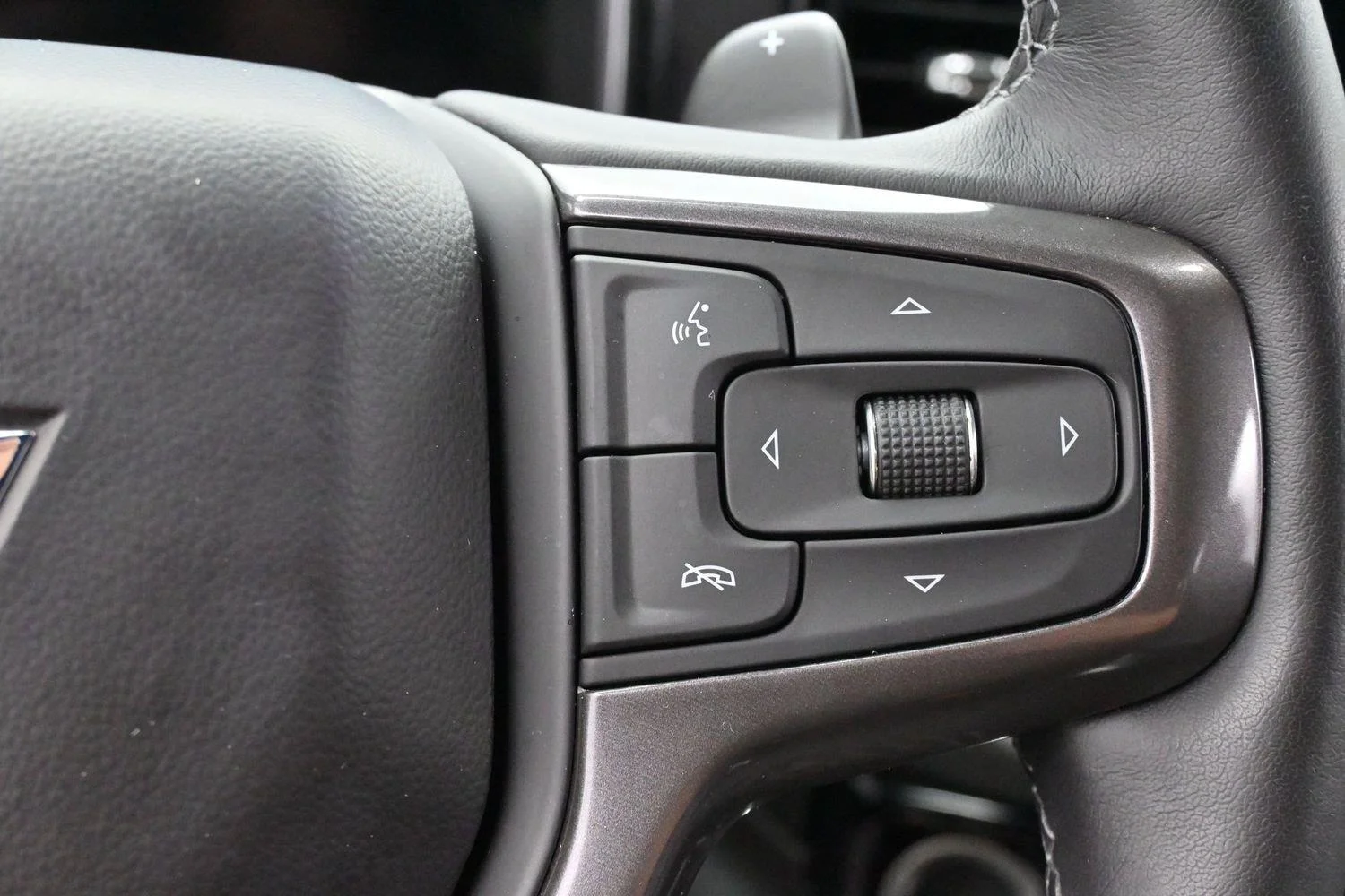 Used 2024 Lakeshore Blue Metallic Chevrolet High Country image 19