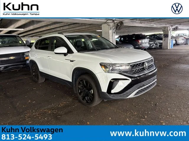 2022 Volkswagen Taos 1.5T SE's photo