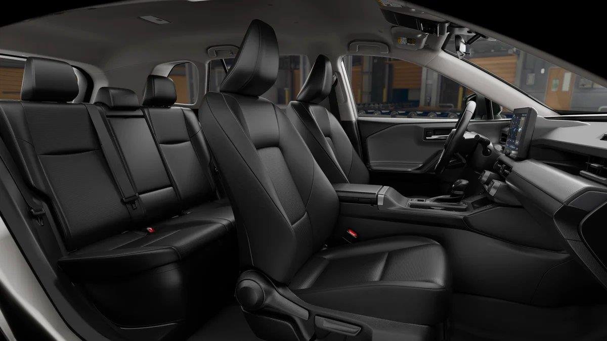 New 2026 Wind Chill Pearl <sup>1</sup> Toyota  XLE Premium image 22