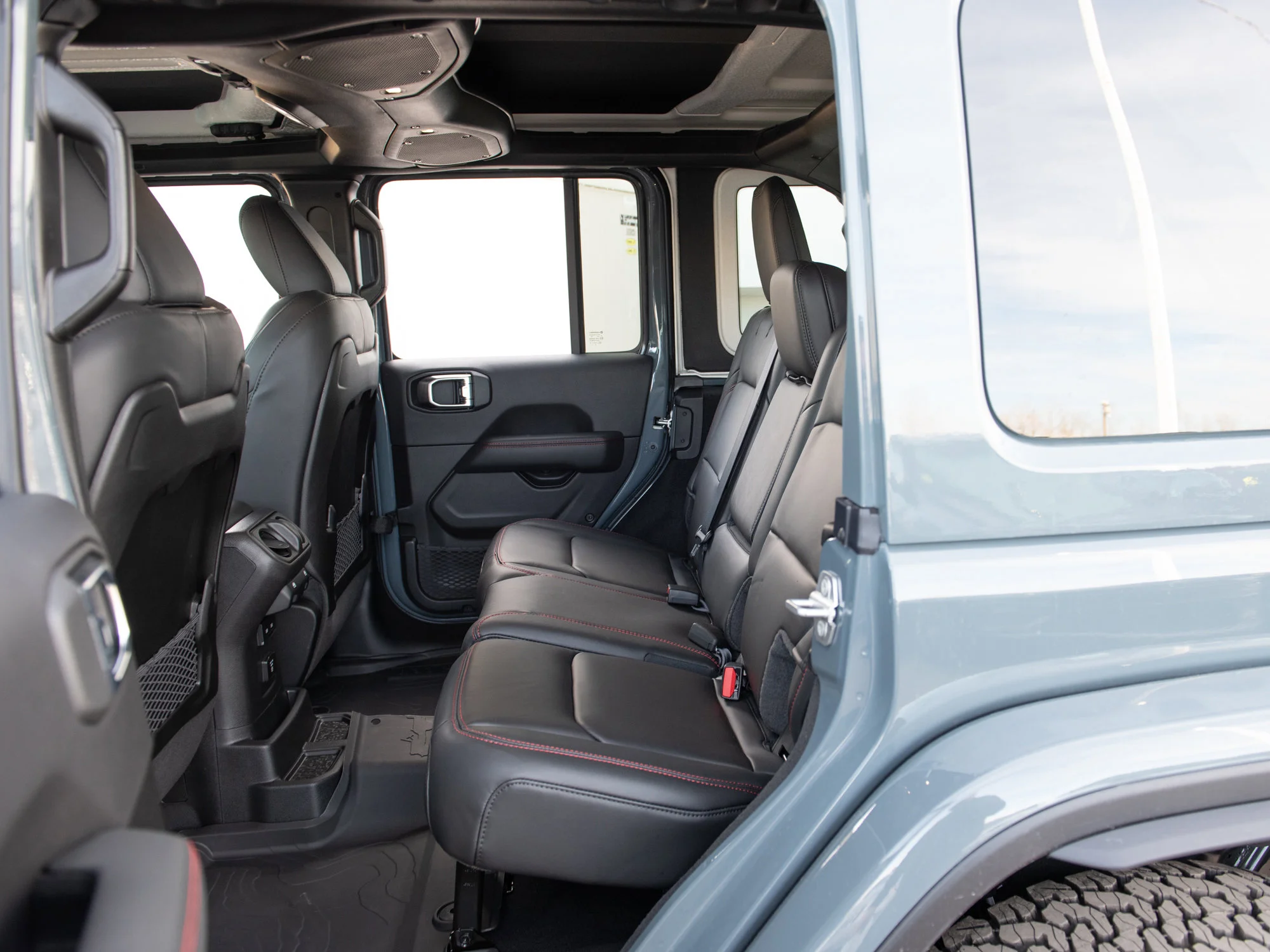 New 2026 Dark blue Jeep Rubicon X* 4 Door 4x4, 35 Inch Tires, Steel Bumpers, Nappa Leather image 20