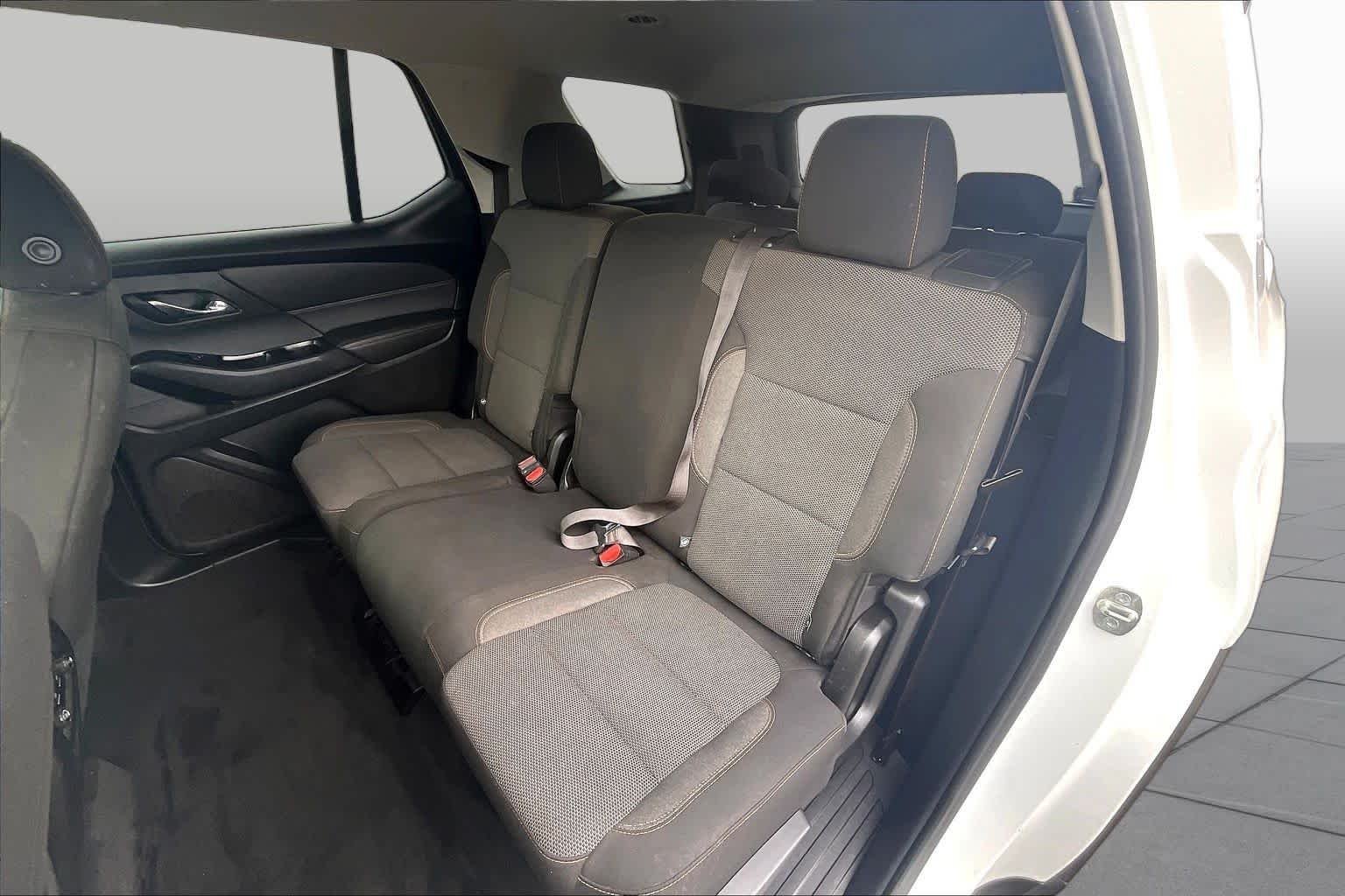 Used 2020 Summit White Chevrolet LS image 20