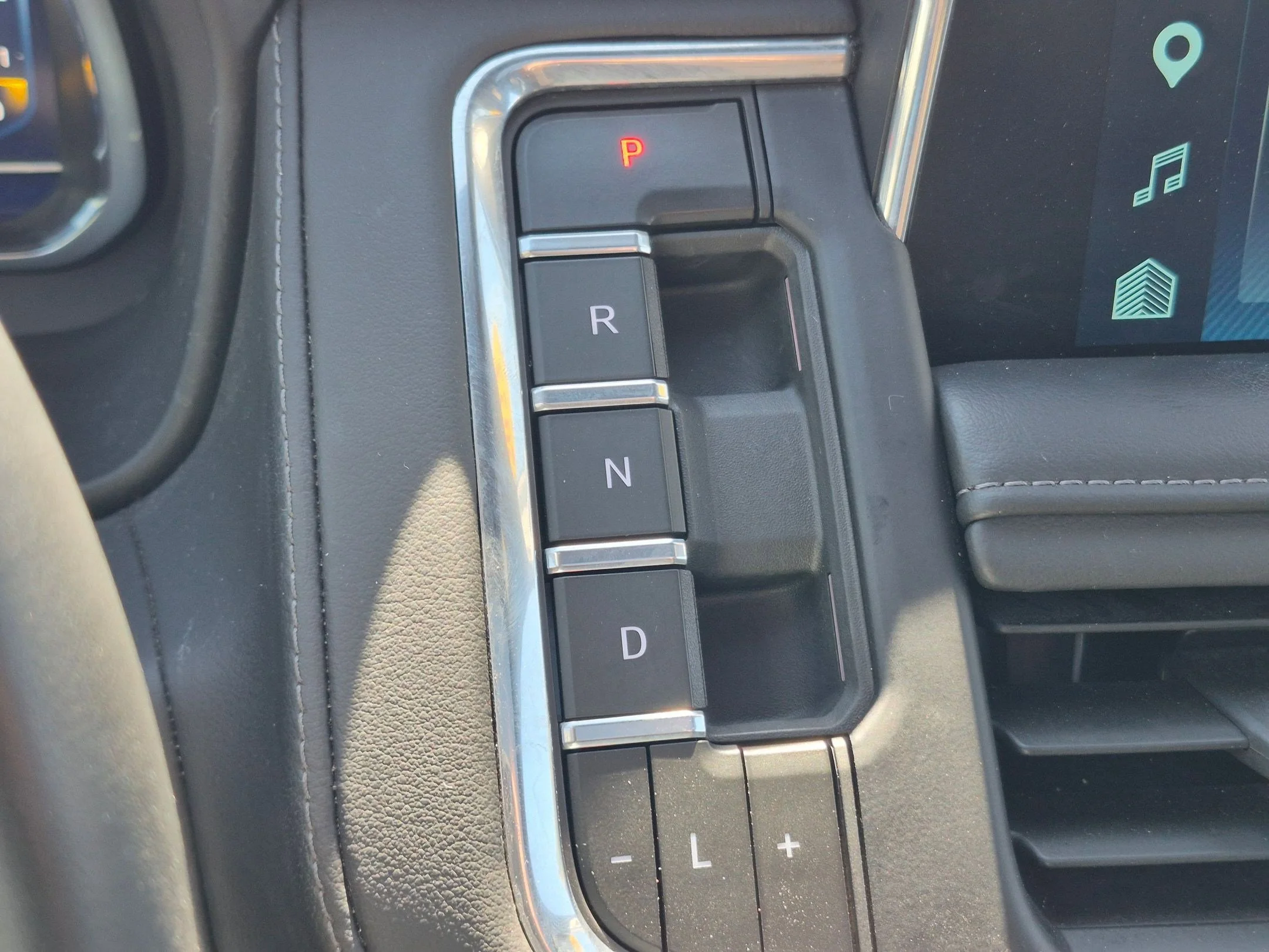 Used 2023 Black Chevrolet LT image 27